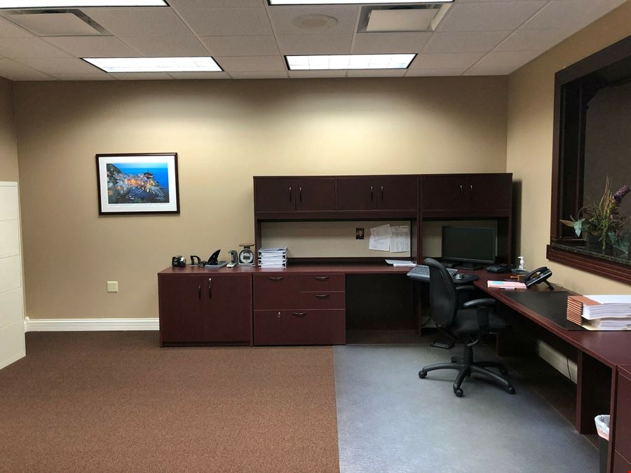 Office Condo for Sale in Aurora