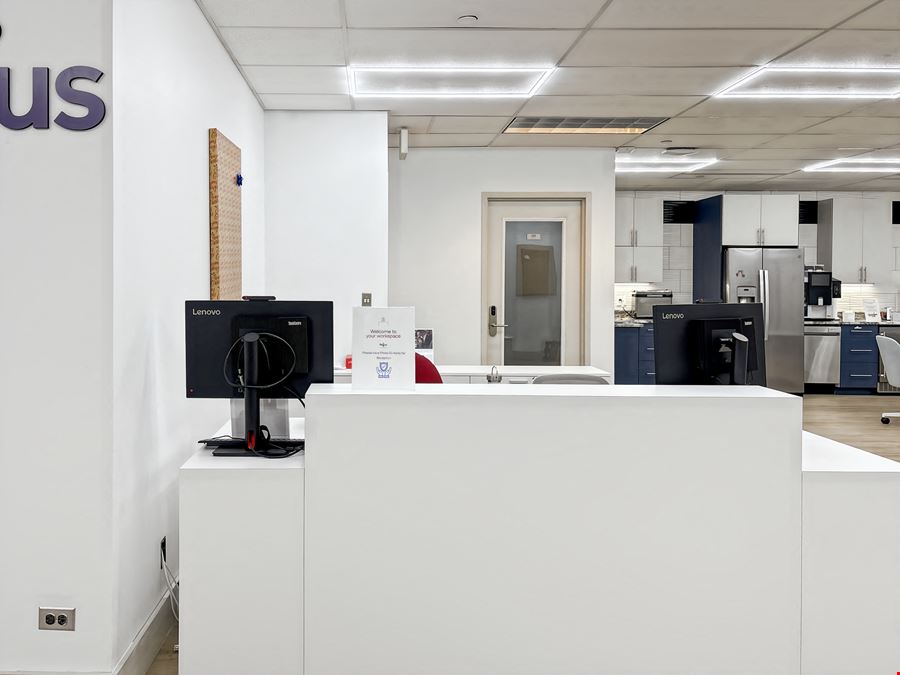 Regus - Hampton - Frontage Rd
