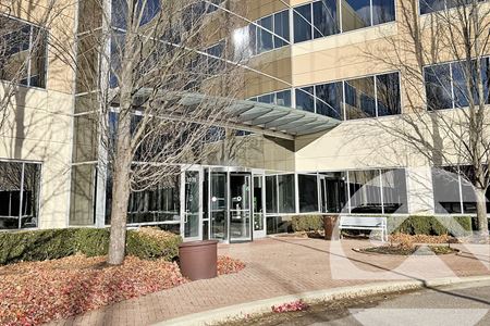 Office space for Sale at 1075 W. Entrance Dr in Auburn Hills