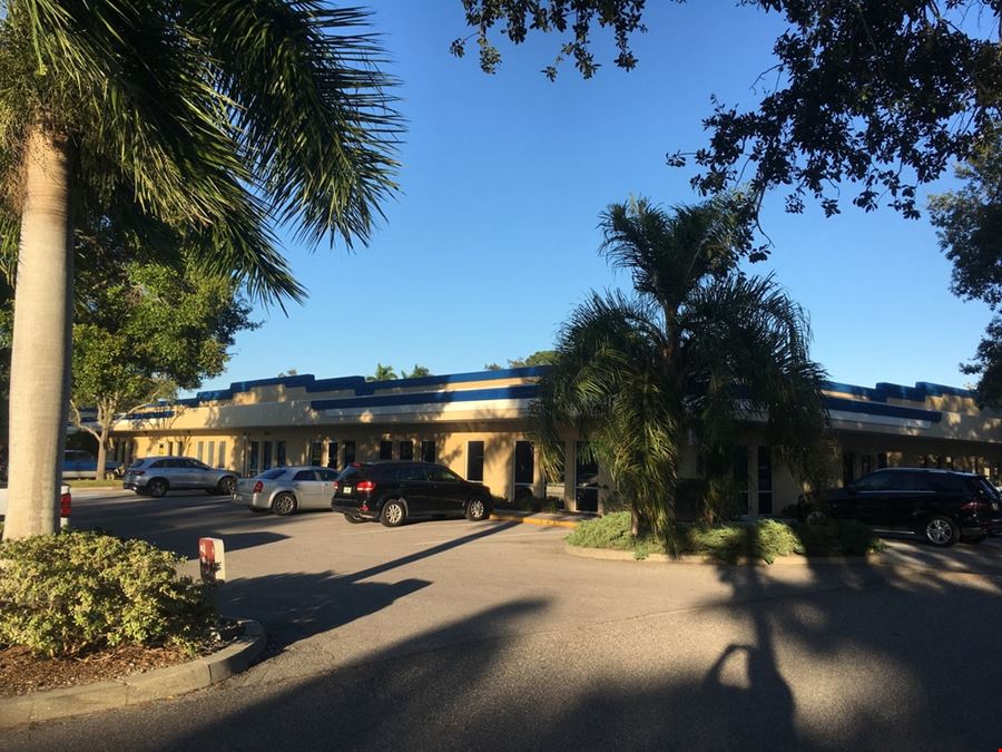 Royal Palm Square