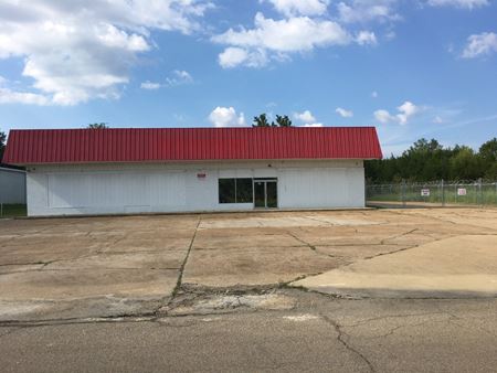 Industrial space for Sale at Loomis Armored Vehicle - Tupelo MS in Tupelo