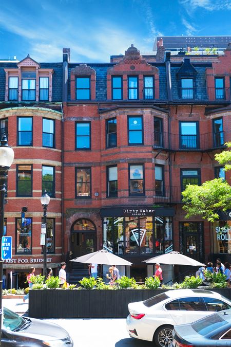 222 Newbury St