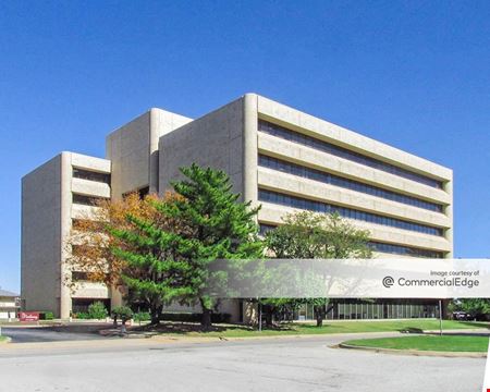 Office space for Rent at The Parkway in Oklahoma City