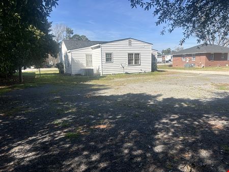 Commercial Building available on Palmetto st.