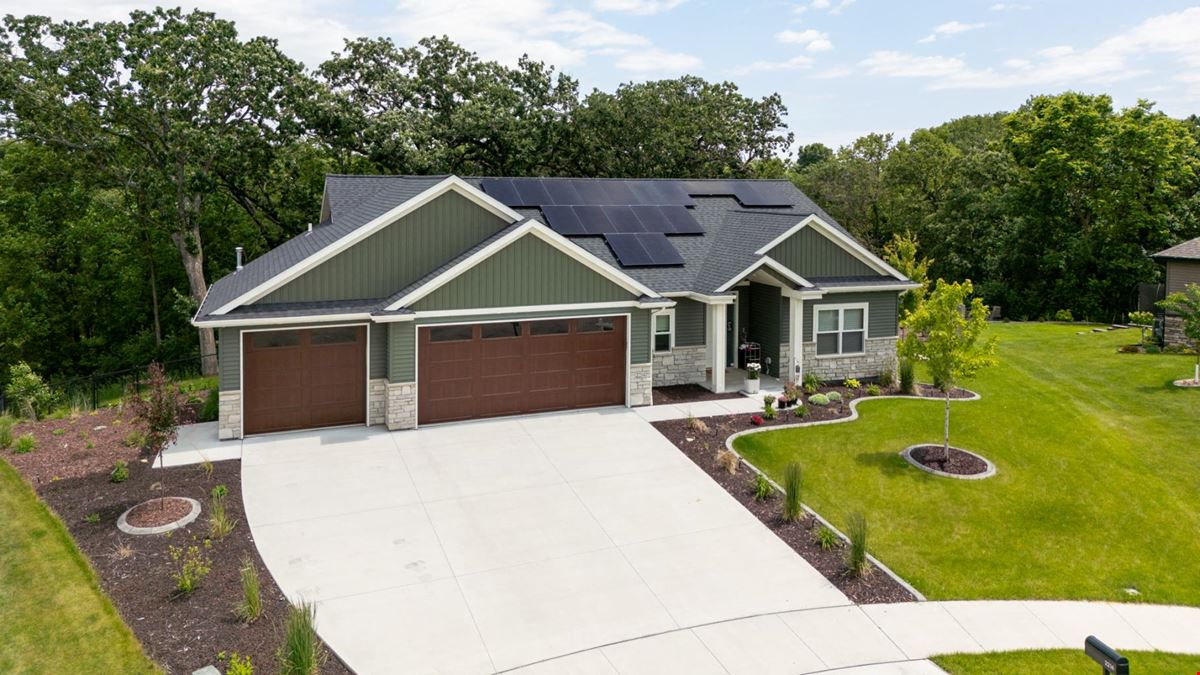 Modern Home in SW Rochester