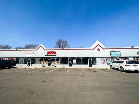 9 Mile Plaza