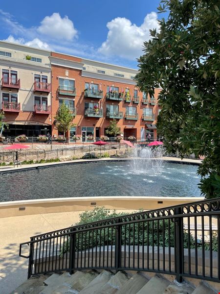 Creekside Plaza