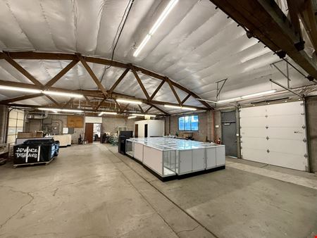 Freestanding 3900 S. Office/Warehouse