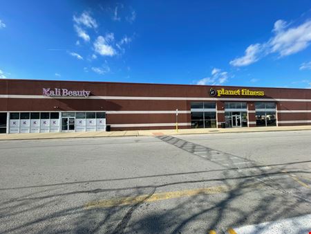 Retail space for Rent at Lansing Square in Lansing