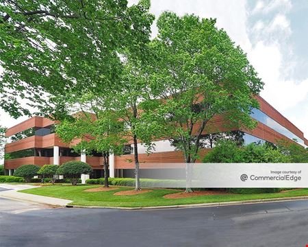 Office space for Rent at Brookfield Plaza in Greenville
