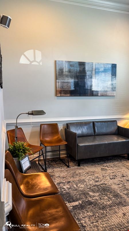 Long-Term NNN-Leased Office Investment | National Healthcare Tenant | 8.7% Cap Rate | Leased Through 2033