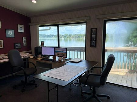 Lake Bently Condo