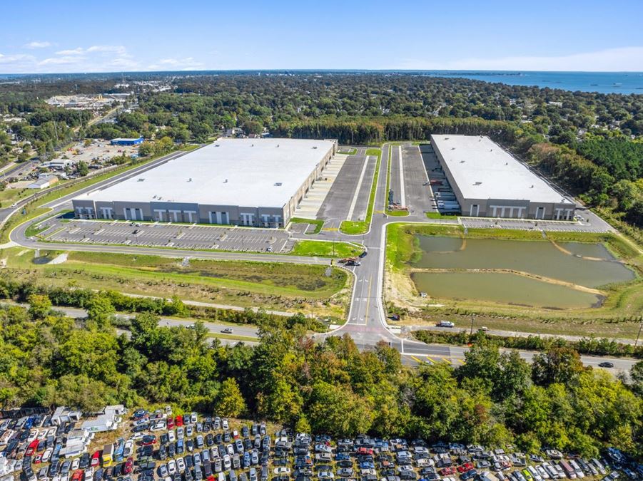 Phenix Commerce Center