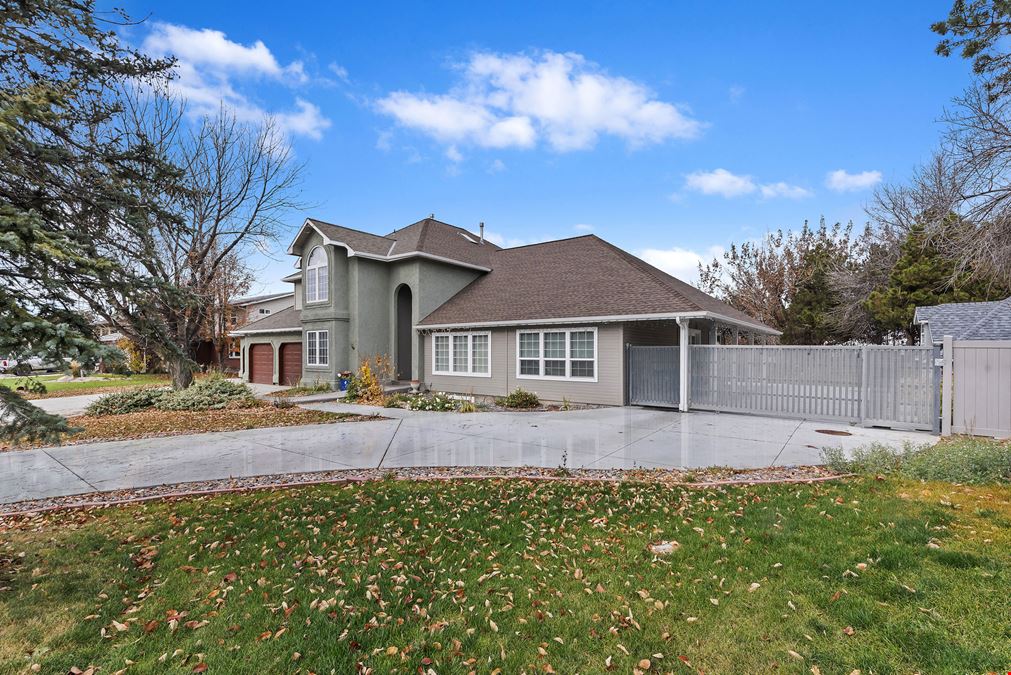 3160 E Springwood Dr