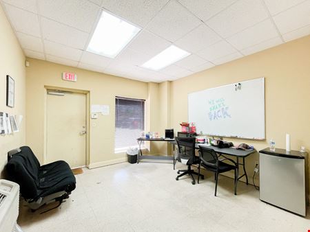 Office / Warehouse Suite Near I-12