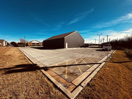 3950 Catclaw Drive - Freestanding Building