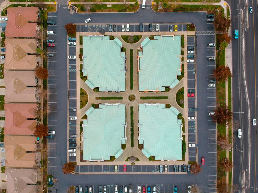 Yosemite Professional Office Plaza