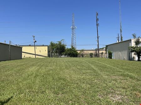 +/- 2,100 SF Office/Warehouse + Adjacent Lot For Lease