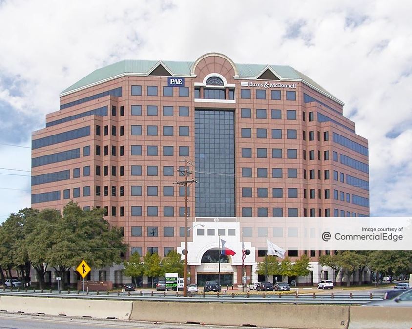 One Ridgmar Centre
