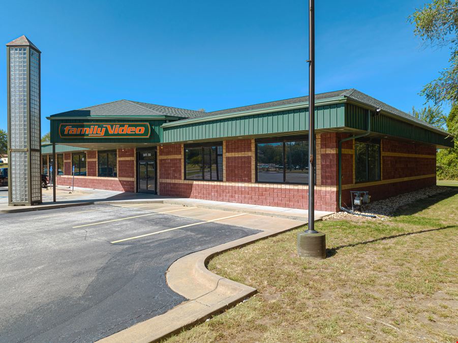 818 E. Meadowlark Rd., Derby, KS 67037