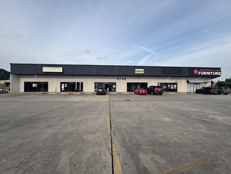 Industrial space for Rent at 5708 N Shepherd Dr in Houston