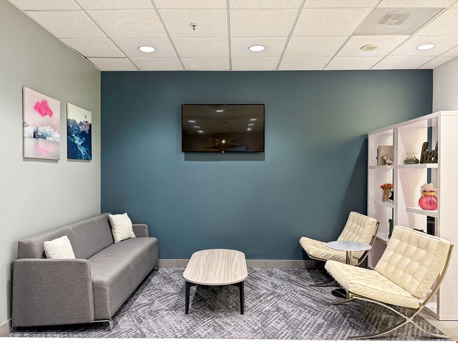 Regus - Burbank - Business District