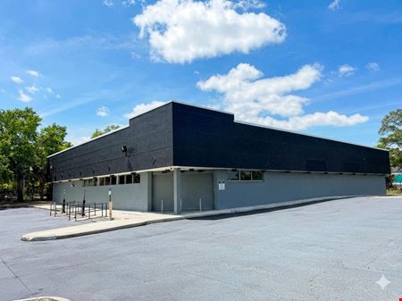 PREMIER TAMPA SHOWROOM- 13,296 SF Freestanding Building 1.42 ACRES  Signalized corner  LED Billboard Signage