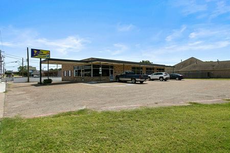 Retail space for Sale at 641 W Bedford Euless Rd in Hurst
