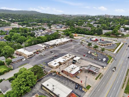 Oak Plaza