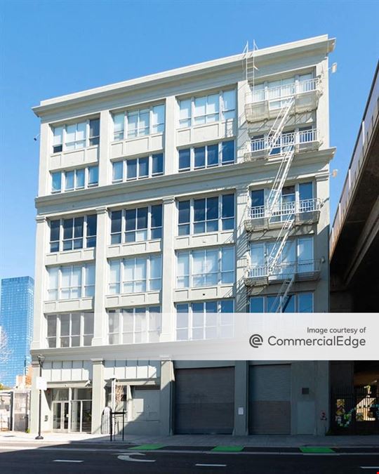 425 2nd Street