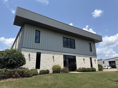 1907 E US Hwy 80