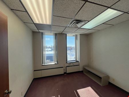 Office space for Sale at 660 N University Blvd in Middletown