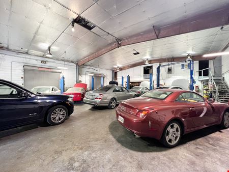 Turn-Key Automotive Shop (Office/Warehouse) Near I-10