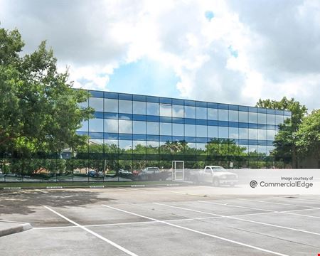 Office space for Rent at 16840 Buccaneer Lane in Houston
