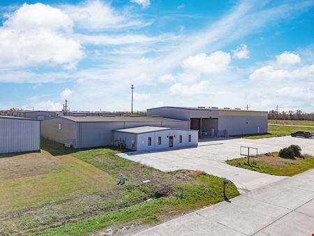 Office / Warehouse with Crane and Laydown Yard