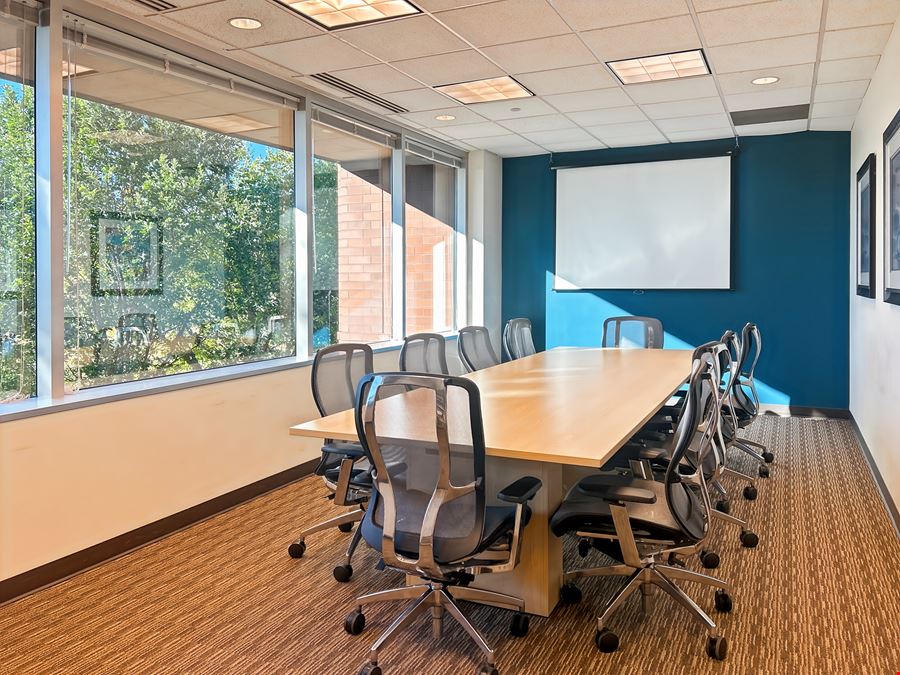 Regus - Eden Prairie - Crosstown Corporate
