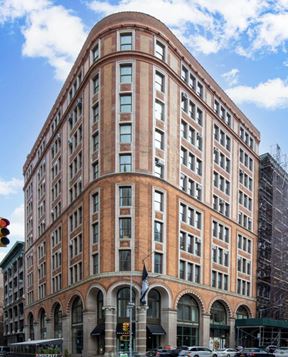 900 Broadway