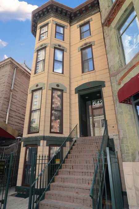 Multi-Family space for Sale at 642 North Dearborn Street in Chicago