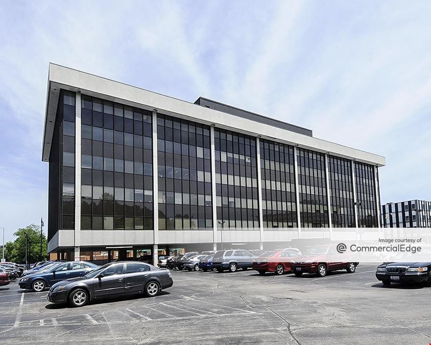 Edens Office Plaza