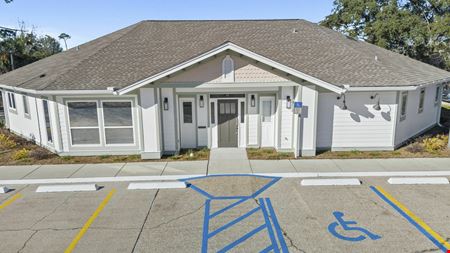 Fully Renovated Medical Office | ±2,921 SF Turnkey Space Near HCA Gulf Coast Hospital