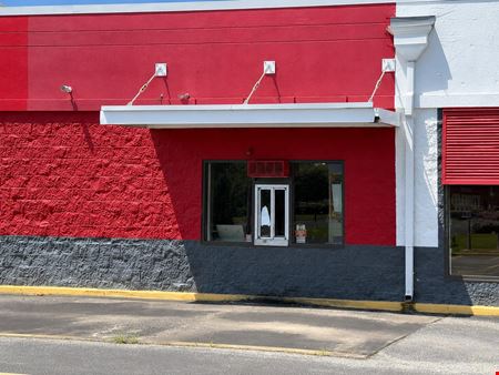 ±2,200 SF Former Restaurant Space for Lease in Oxford