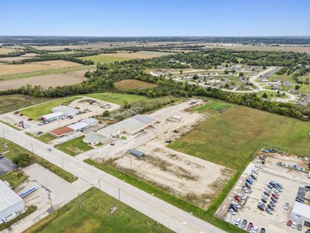 Industrial space for Sale at Former John Deere Dealership and Service Center in Iola