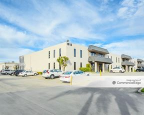 Freeway Business Park