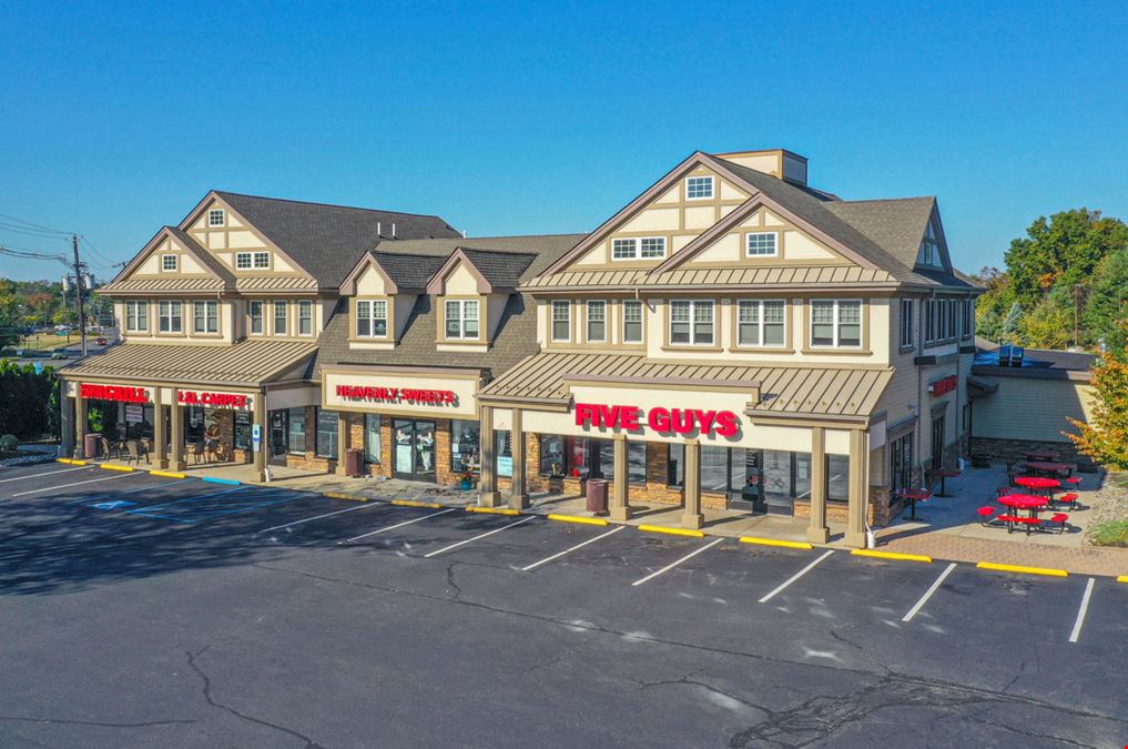 The Shoppes and Offices at Woods Tavern