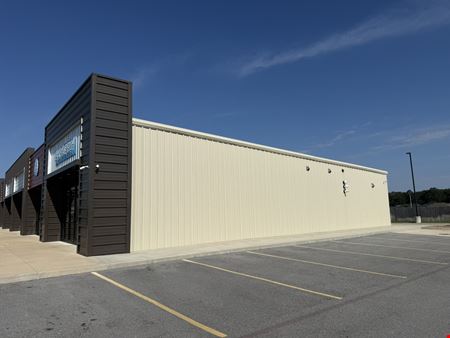 NEW RETAIL CENTER FOR SALE OR LEASE IN ROGERSVILLE