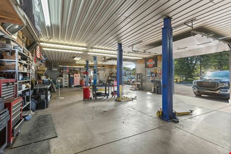 TURNKEY AUTO REPAIR SHOP AVAILABLE IN DOWNTOWN HARRISONBURG