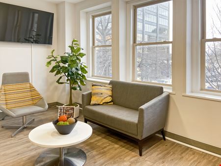 Regus - Manchester - 1087 Elm Street