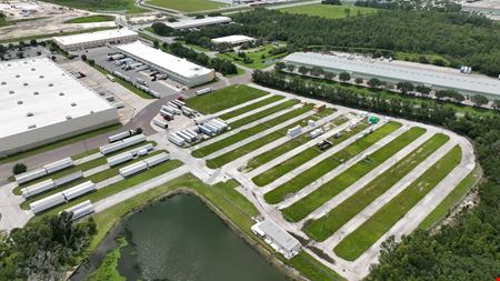 Industrial space for Rent at 5200 Gateway Blvd - Parking in Lakeland