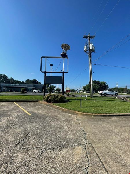 Freestanding QSR Available for Sale/Lease