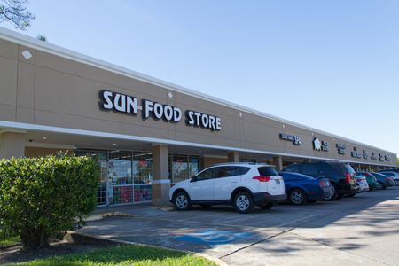 Retail space for Rent at Lakeside Place in Houston